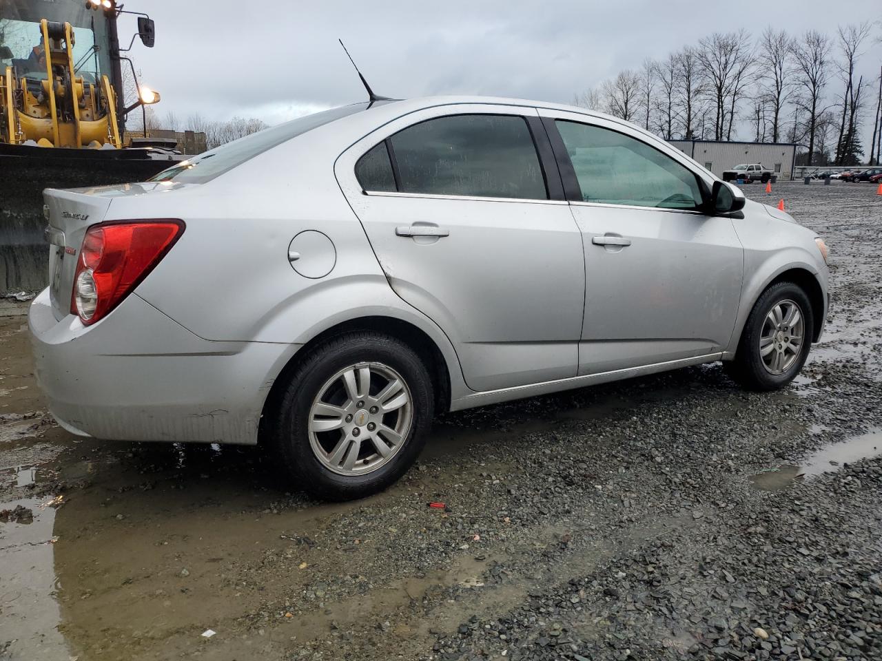 2012 Chevrolet Sonic VIN 1G1JD5SB1C4121811 Copart auction photo, front end / rear end damage thumbnail 3