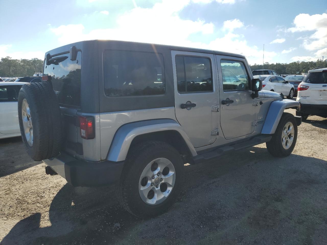 2013 Jeep Wrangler VIN 1C4HJWEG6DL597507 Copart auction photo, front end / side damage thumbnail 3