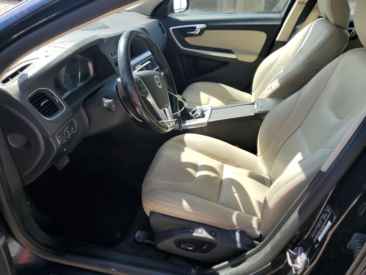 2016 Volvo V60 VIN YV140MEM0G1307204 Copart auction photo, water/flood / minor dent/scratches damage thumbnail 7
