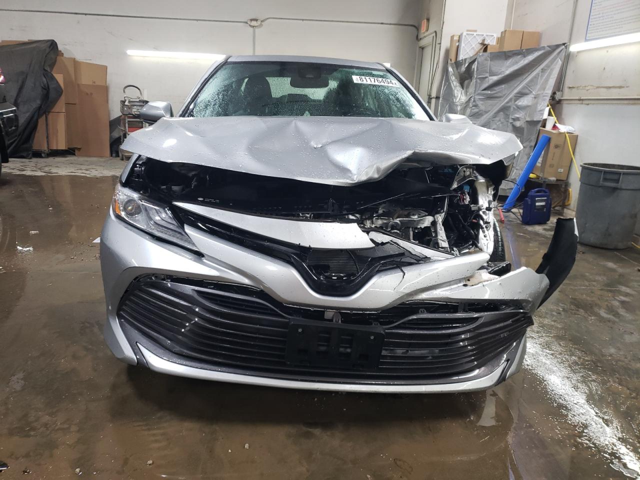 2019 Toyota Camry VIN 4T1B11HK3KU826043 Copart auction photo, front end / side damage thumbnail 5