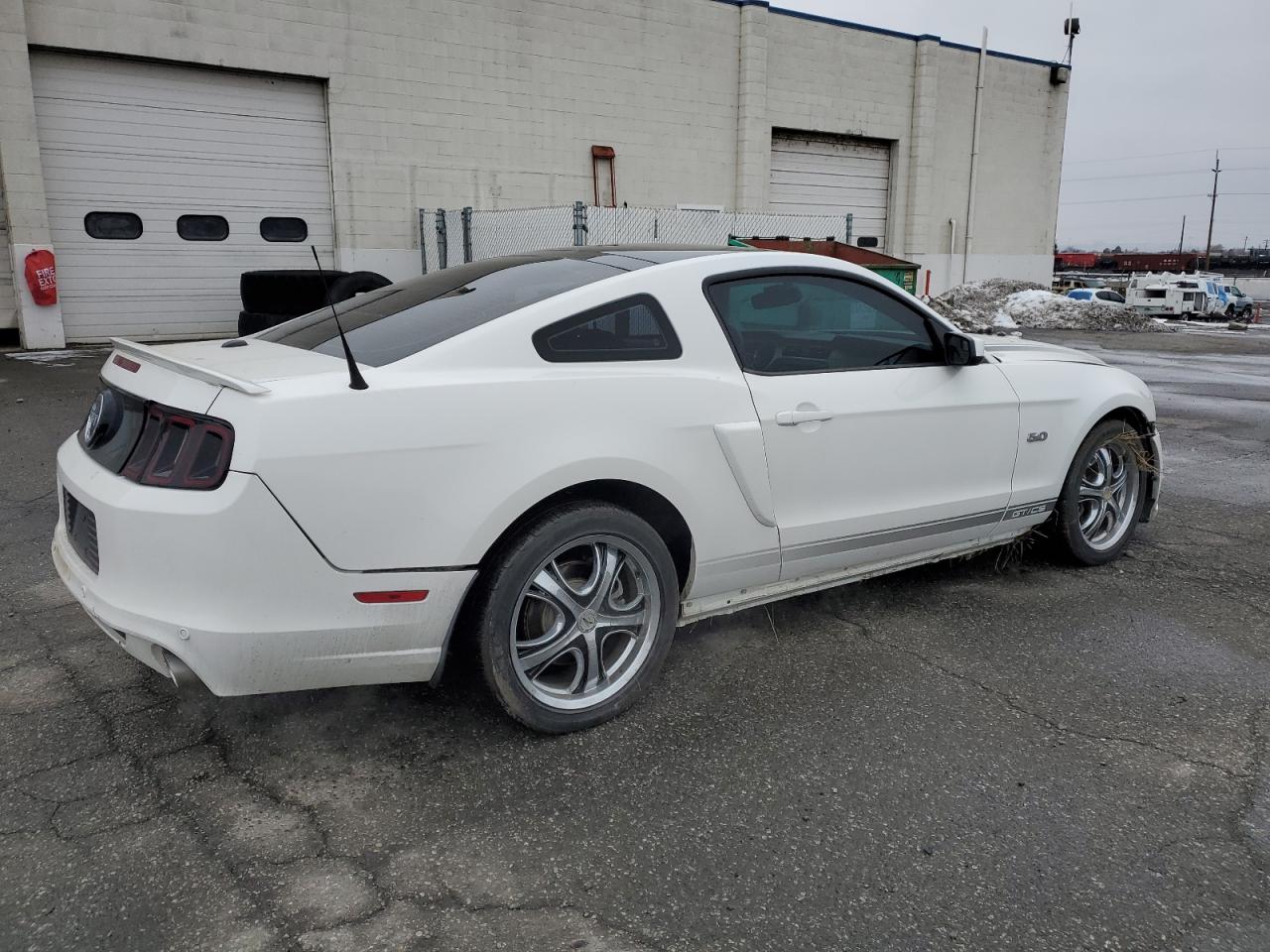 2013 Ford Mustang VIN 1ZVBP8CF9D5211903 Copart auction photo, all over damage thumbnail 3