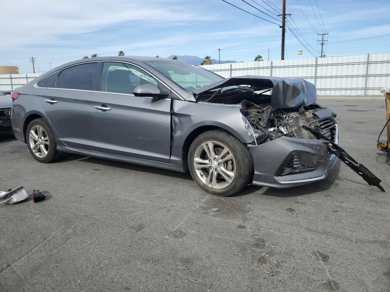 2018 Hyundai Sonata VIN 5NPE34AFXJH668965 Copart auction photo, front end / side damage thumbnail 4