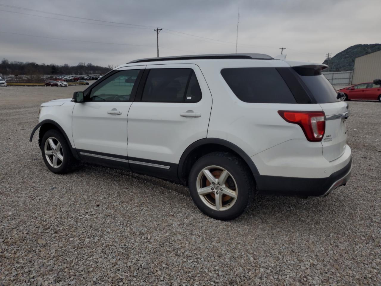 2016 Ford Explorer VIN 1FM5K8D86GGA48601 Copart auction photo, front end damage thumbnail 2