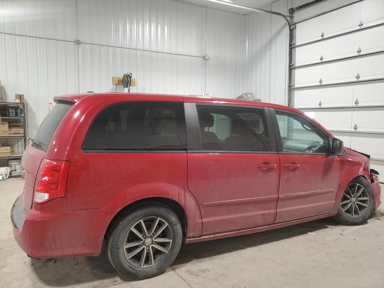 2015 Dodge Caravan VIN 2C4RDGBG8FR576030 Copart auction photo, front end / undercarriage damage thumbnail 3