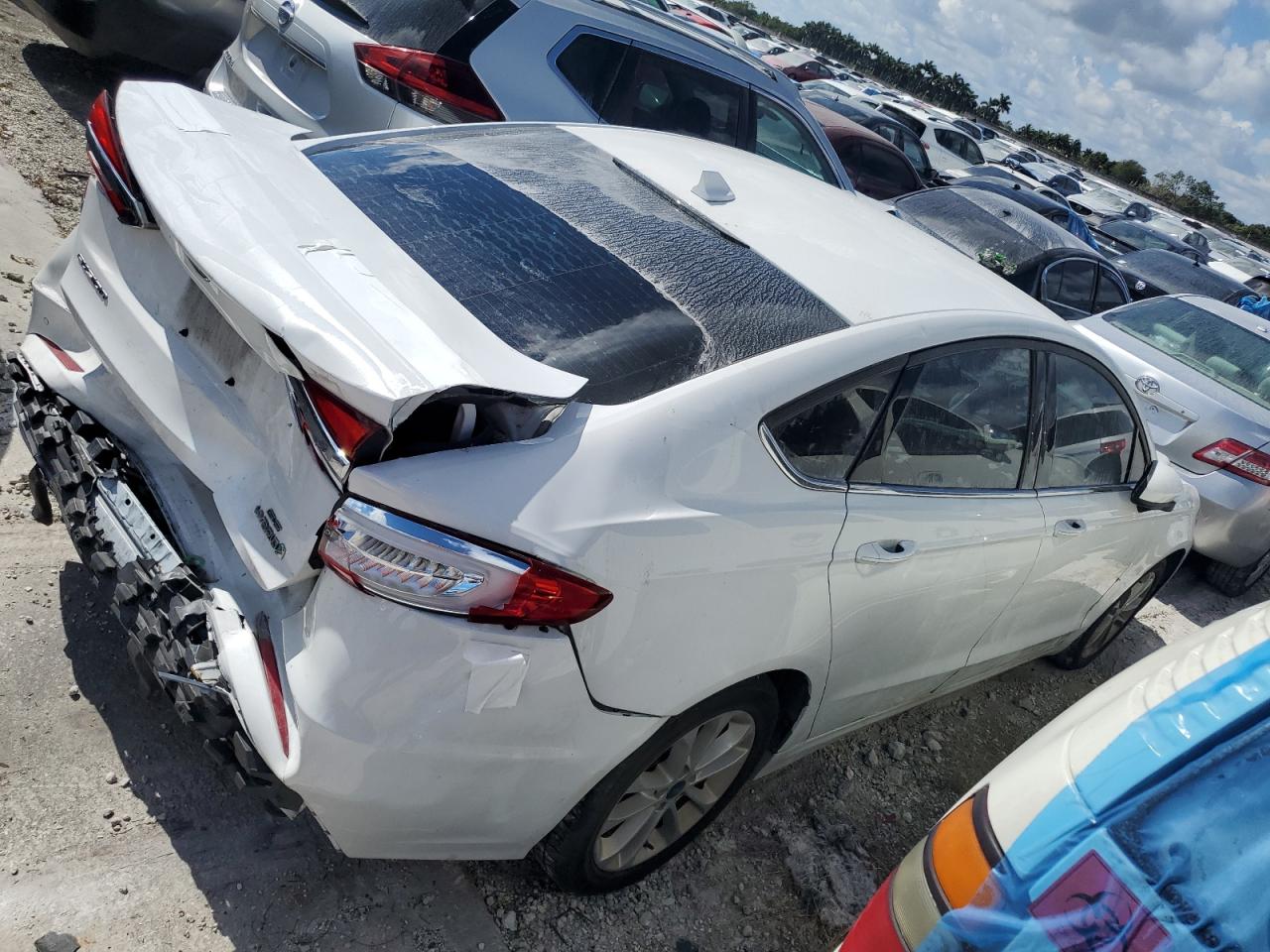 2019 Ford Fusion VIN 3FA6P0LU5KR183814 Copart auction photo, rear end damage thumbnail 3