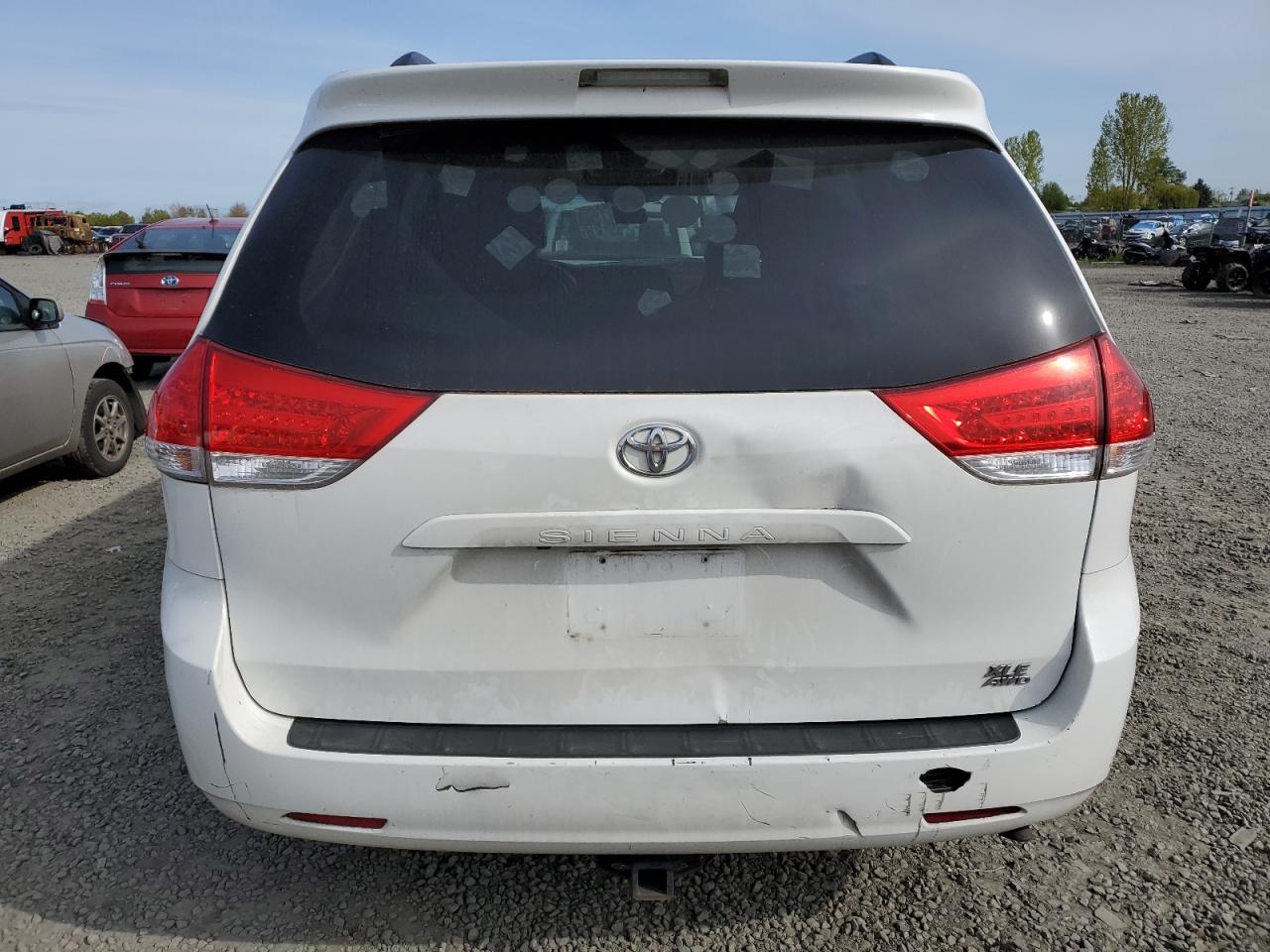2011 Toyota Sienna VIN 5TDDK3DC1BS017813 Copart auction photo, front end / mechanical damage thumbnail 6