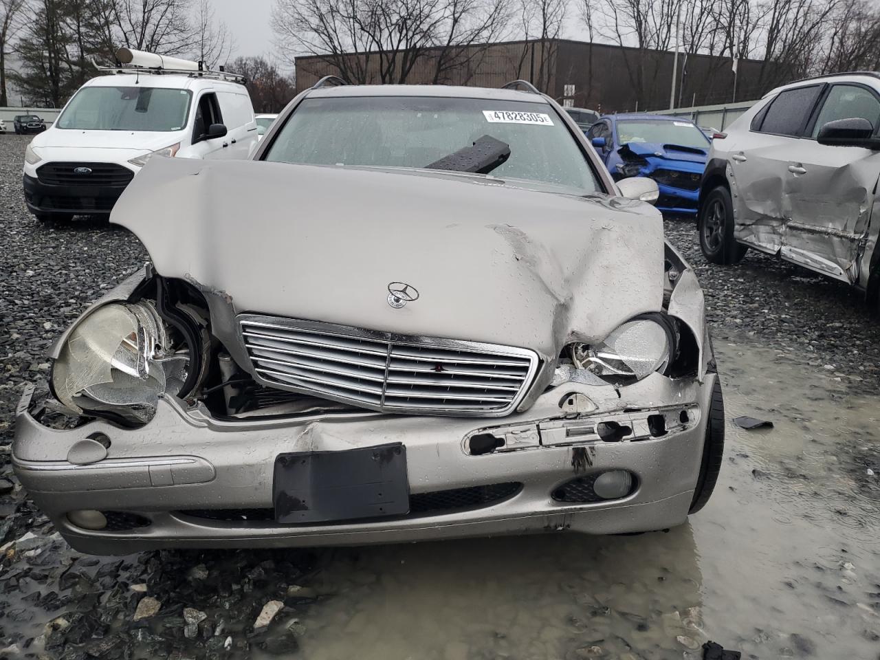 2003 Mercedes-Benz C-klasse VIN WDBRH81J23F350302 Copart auction photo, front end damage thumbnail 5