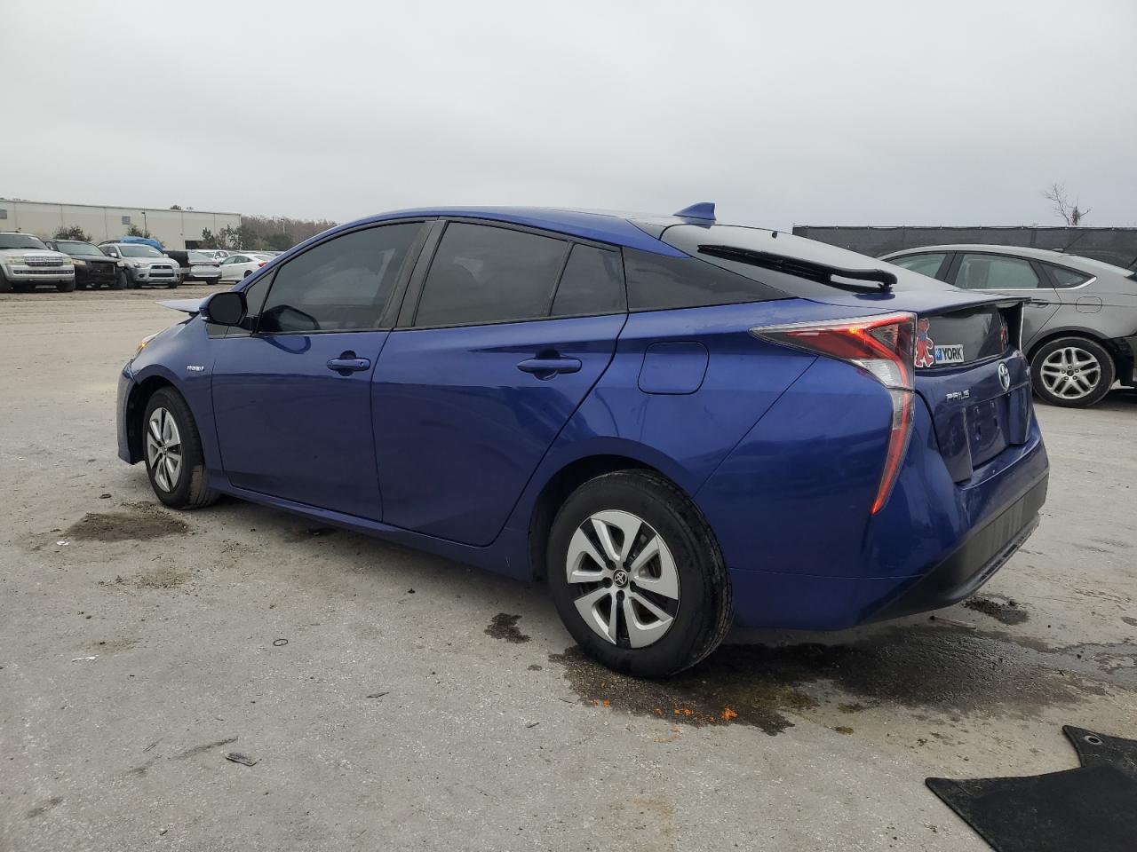 2016 Toyota Prius VIN JTDKARFU4G3517556 Copart auction photo, front end / side damage thumbnail 2