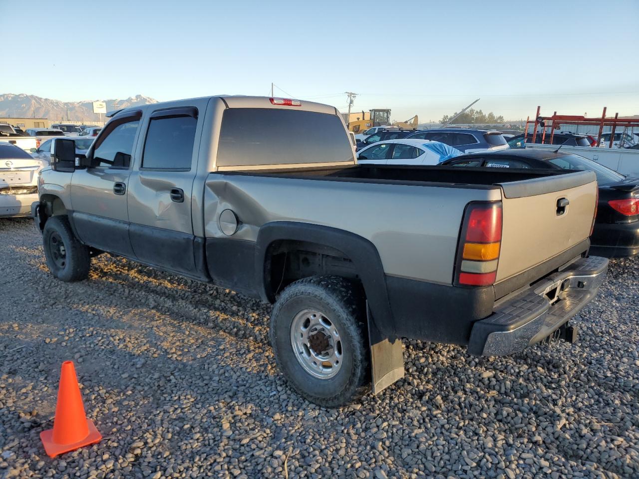 2003 Chevrolet Silverado VIN 1GCHK23143F219574 Copart auction photo, side damage thumbnail 2