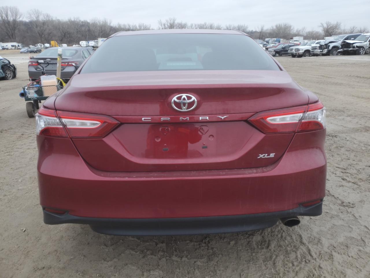 2018 Toyota Camry VIN 4T1B11HK7JU619881 Copart auction photo, side damage thumbnail 6