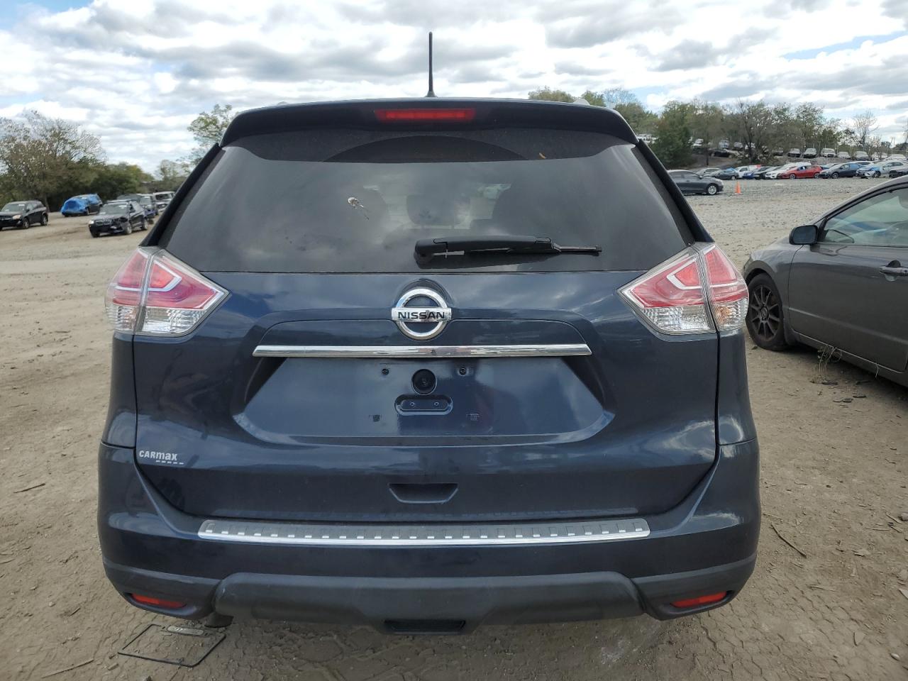 2016 Nissan Rogue VIN 5N1AT2MV8GC809621 Copart auction photo, undercarriage / minor dent/scratches damage thumbnail 6