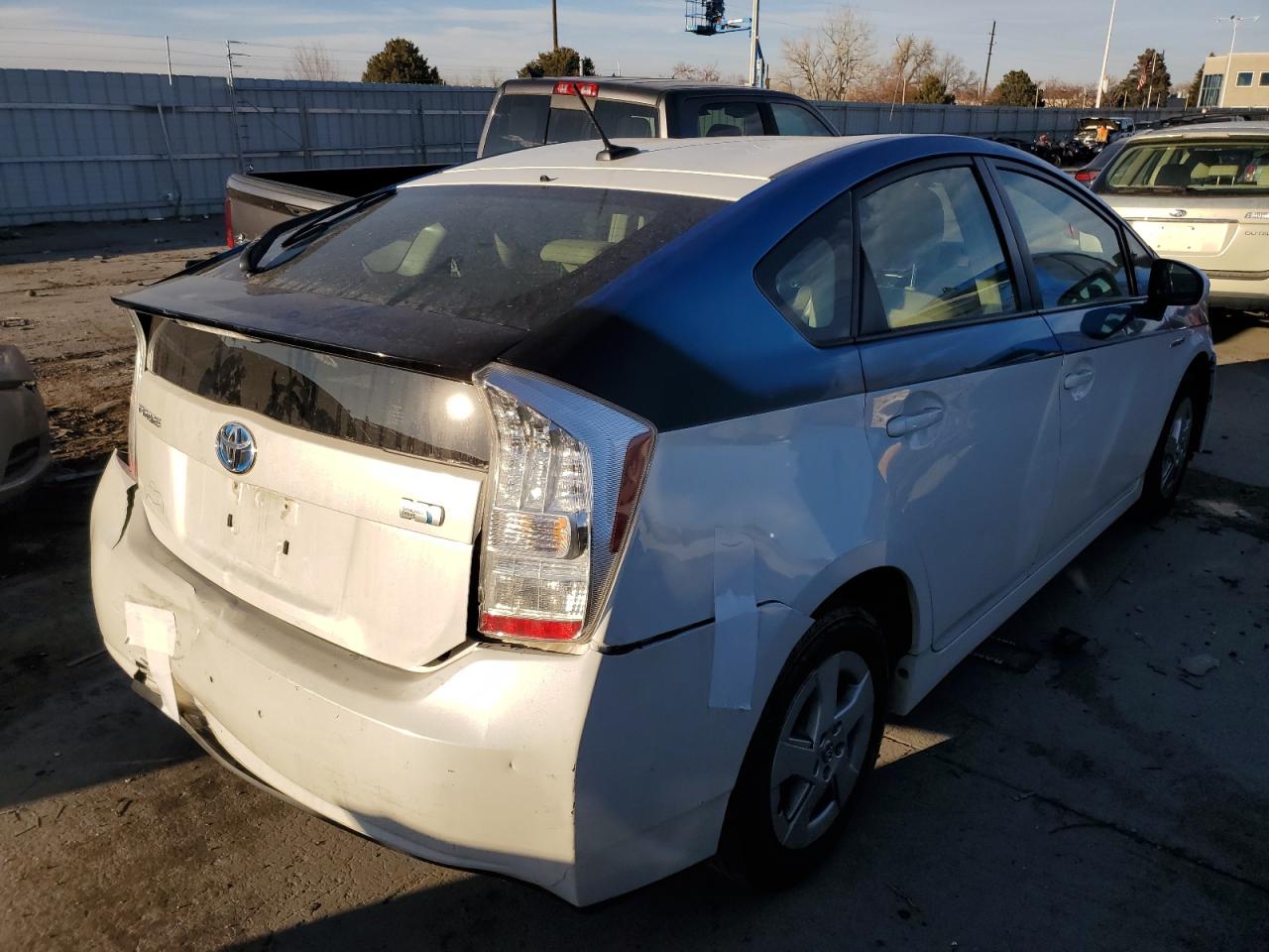 2010 Toyota Prius VIN JTDKN3DU5A0138451 Copart auction photo, front end / rear end damage thumbnail 3