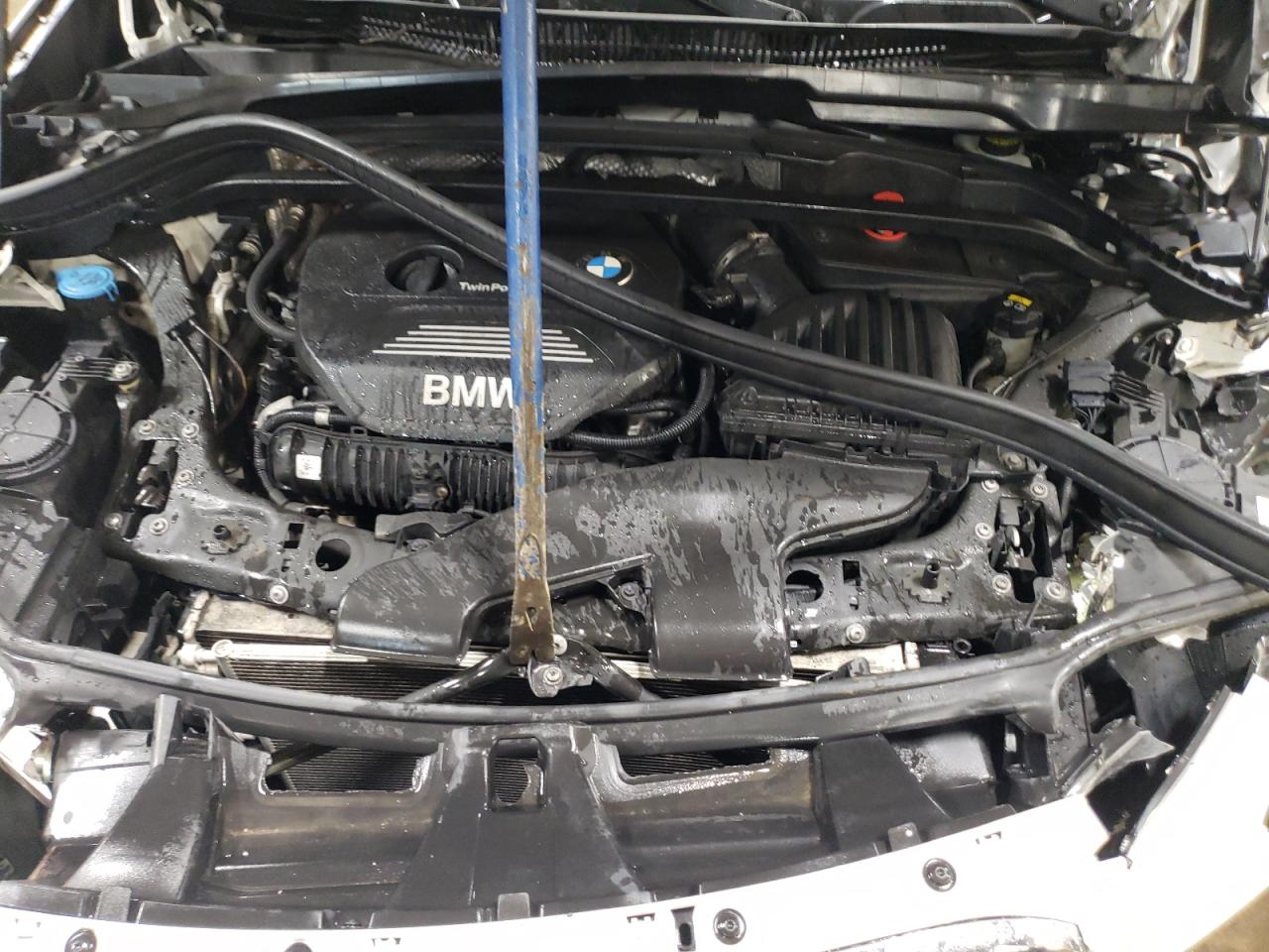 2016 BMW X1 VIN WBXHT3C3XG5E51117 Copart auction photo, front end / minor dent/scratches damage thumbnail 11