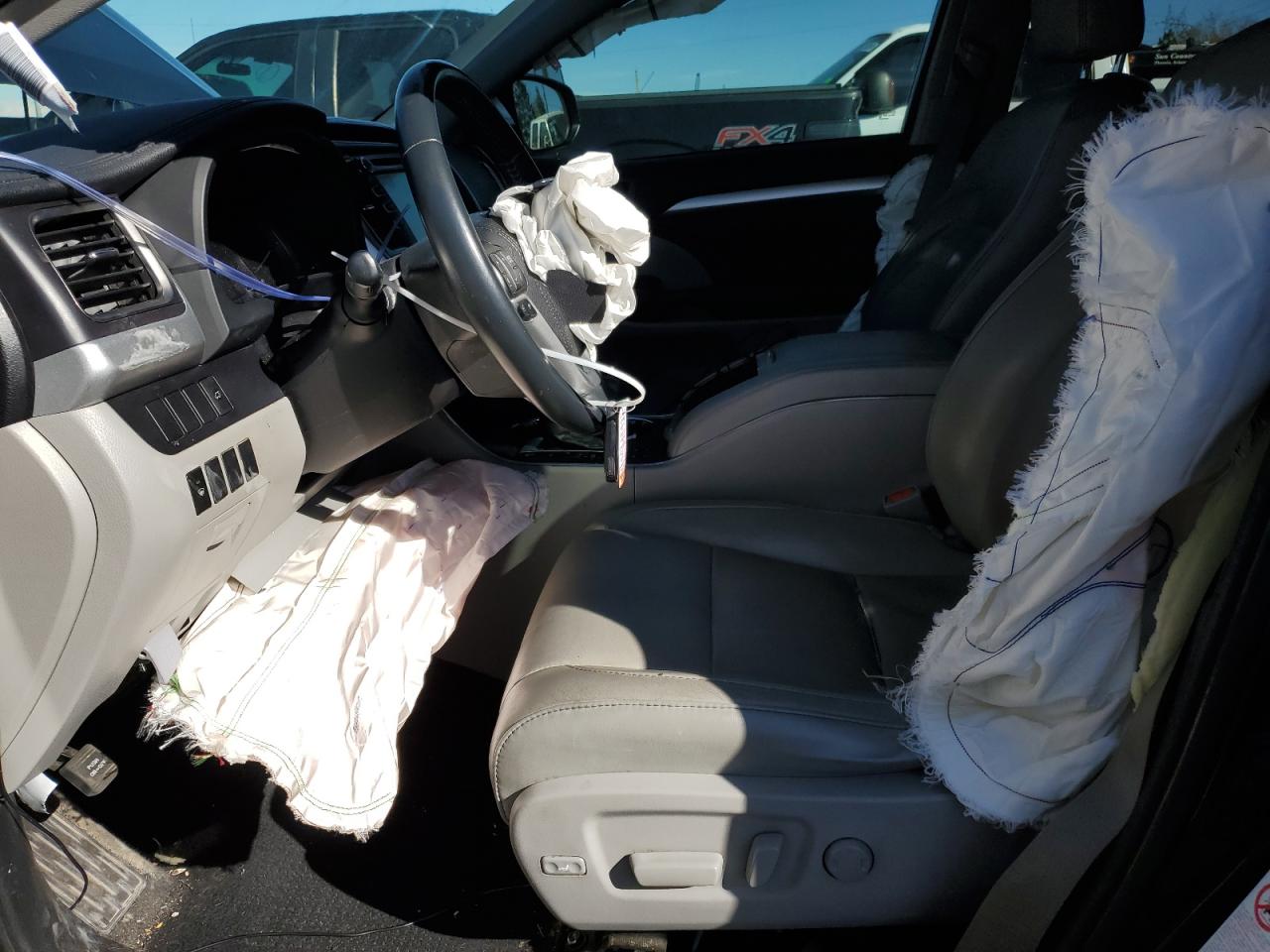 2016 Toyota Highlander VIN 5TDJKRFH2GS289714 Copart auction photo, all over damage thumbnail 7
