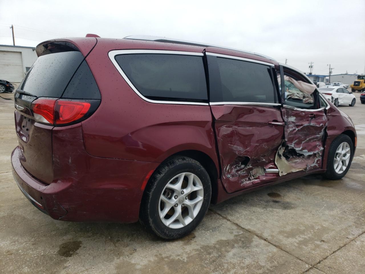 2017 Chrysler Pacifica VIN 2C4RC1EGXHR533341 Copart auction photo, side damage thumbnail 3