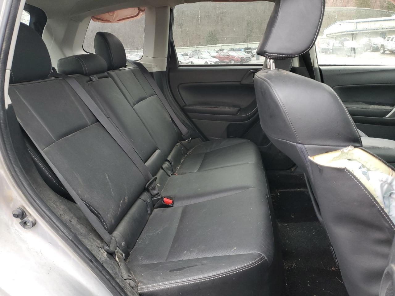 2015 Subaru Forester VIN JF2SJAKC5FH829645 Copart auction photo, front end / minor dent/scratches damage thumbnail 11