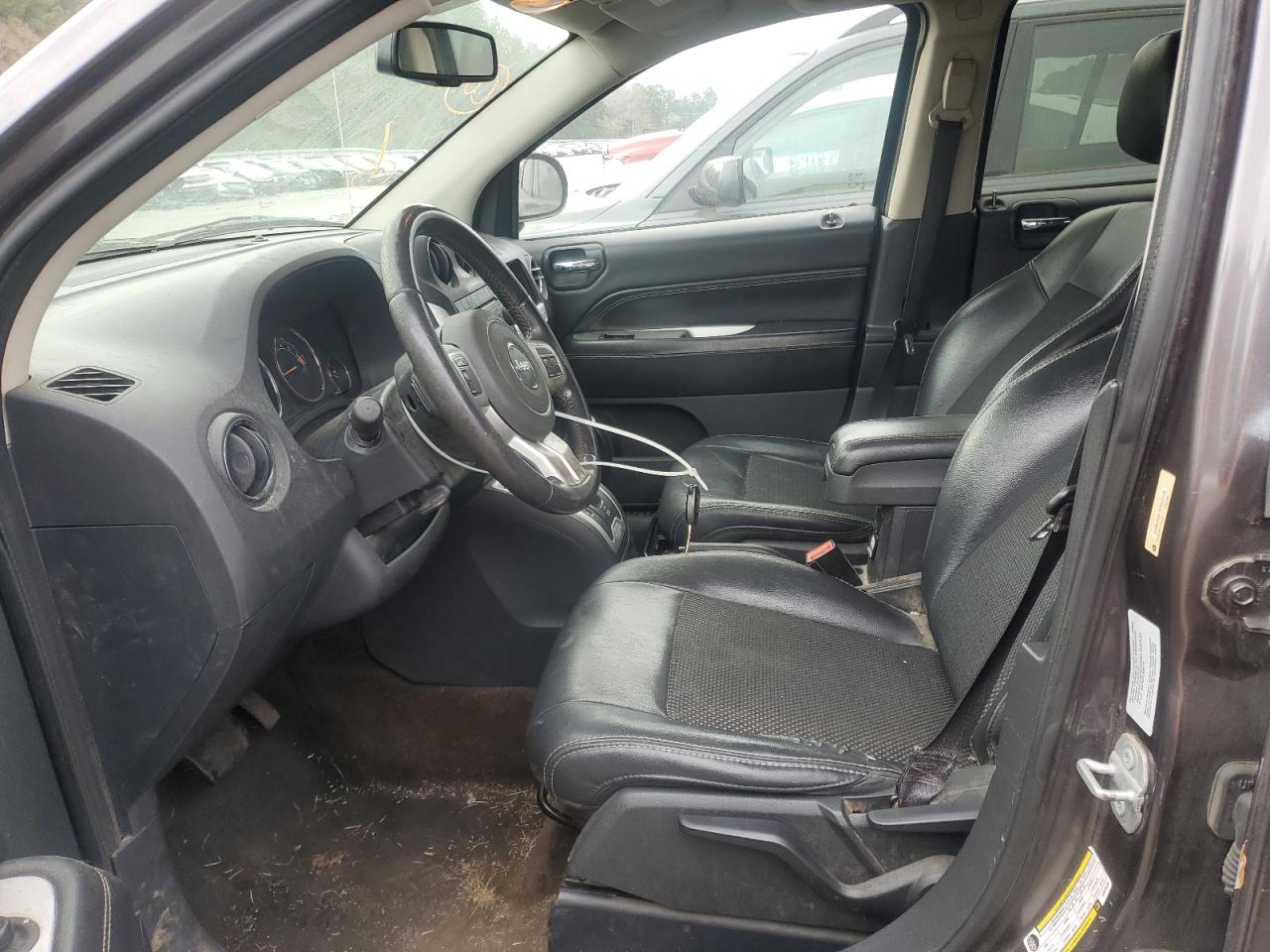 2016 Jeep Compass VIN 1C4NJCEA7GD628128 Copart auction photo, minor dent/scratches damage thumbnail 7