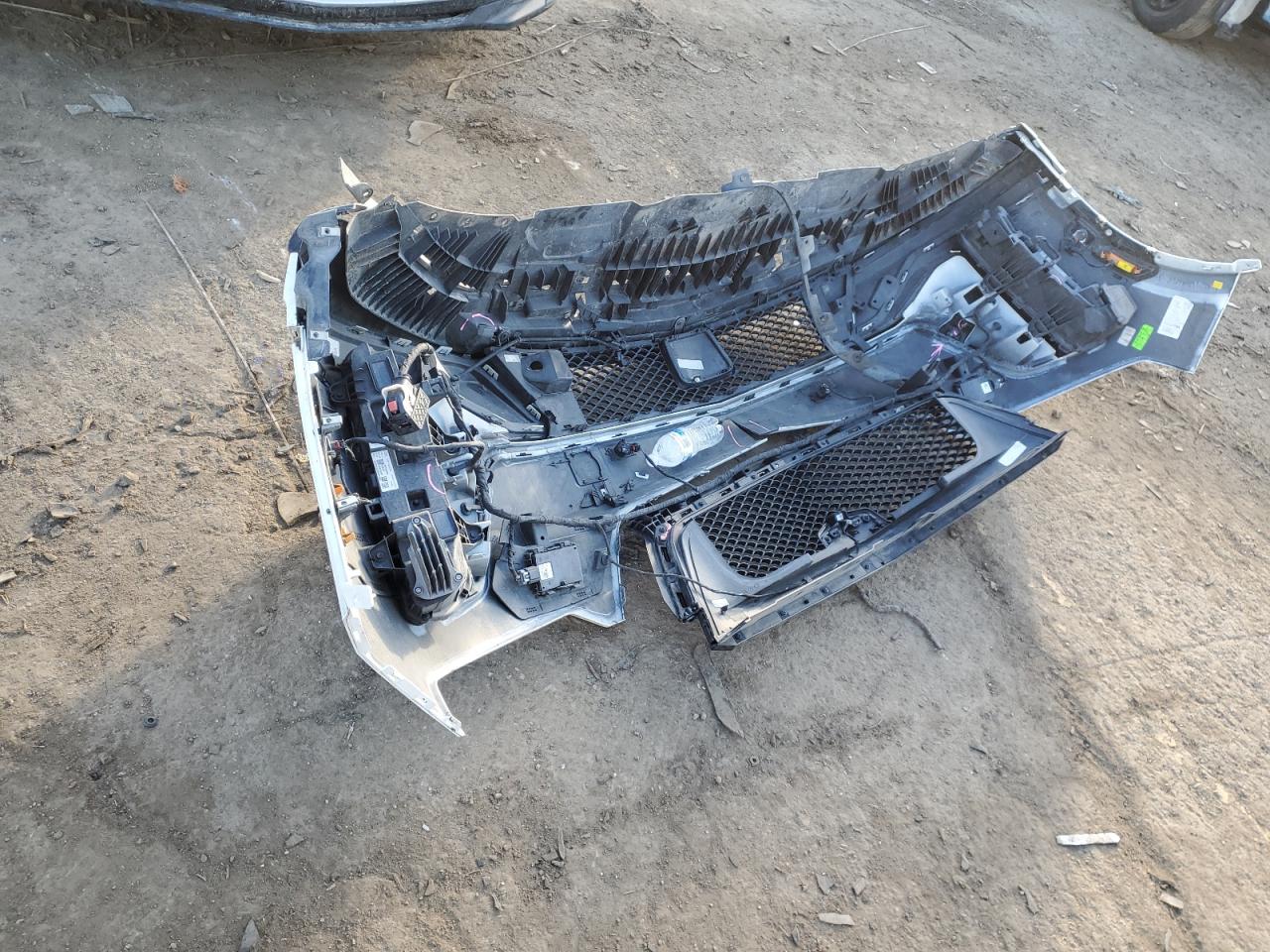 2020 Cadillac XT6 VIN 1GYKPHRS8LZ155803 Copart auction photo, front end damage thumbnail 13