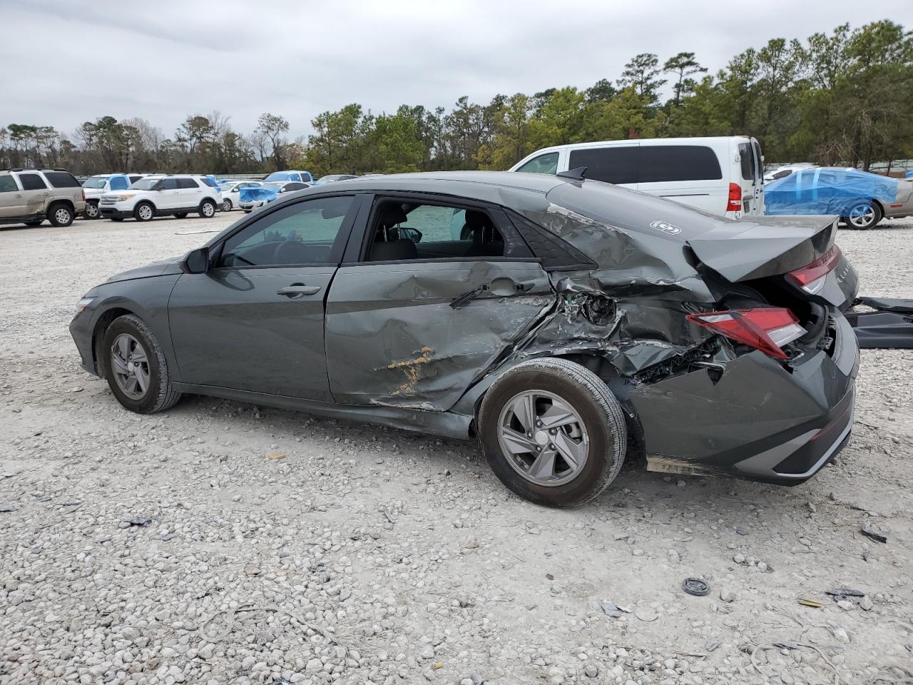 2024 Hyundai Elantra VIN KMHLL4DG7RU823190 Copart auction photo, side / rear end damage thumbnail 2