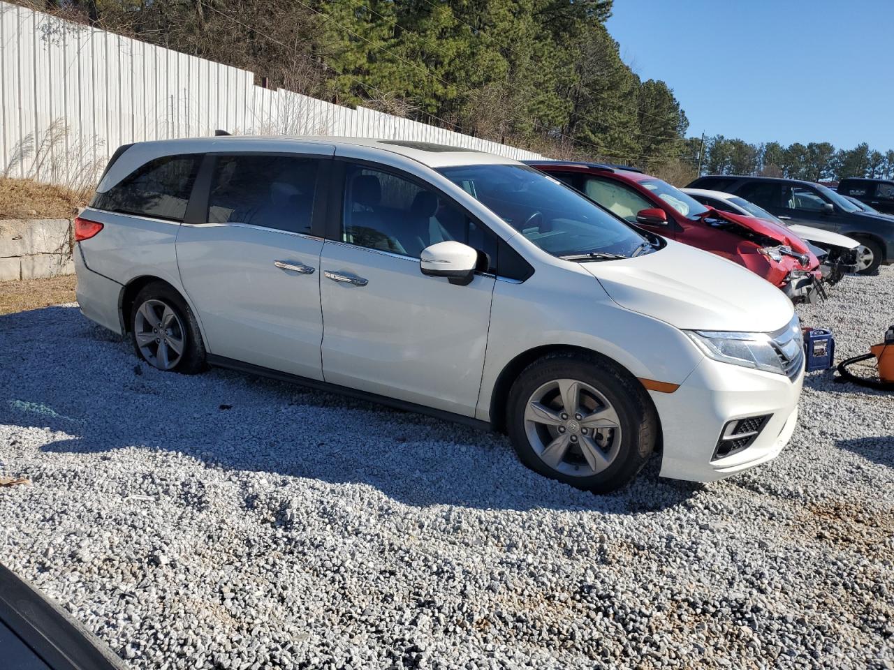 2018 Honda Odyssey VIN 5FNR16H76JB112095 Copart auction photo, rear end / side damage thumbnail 4