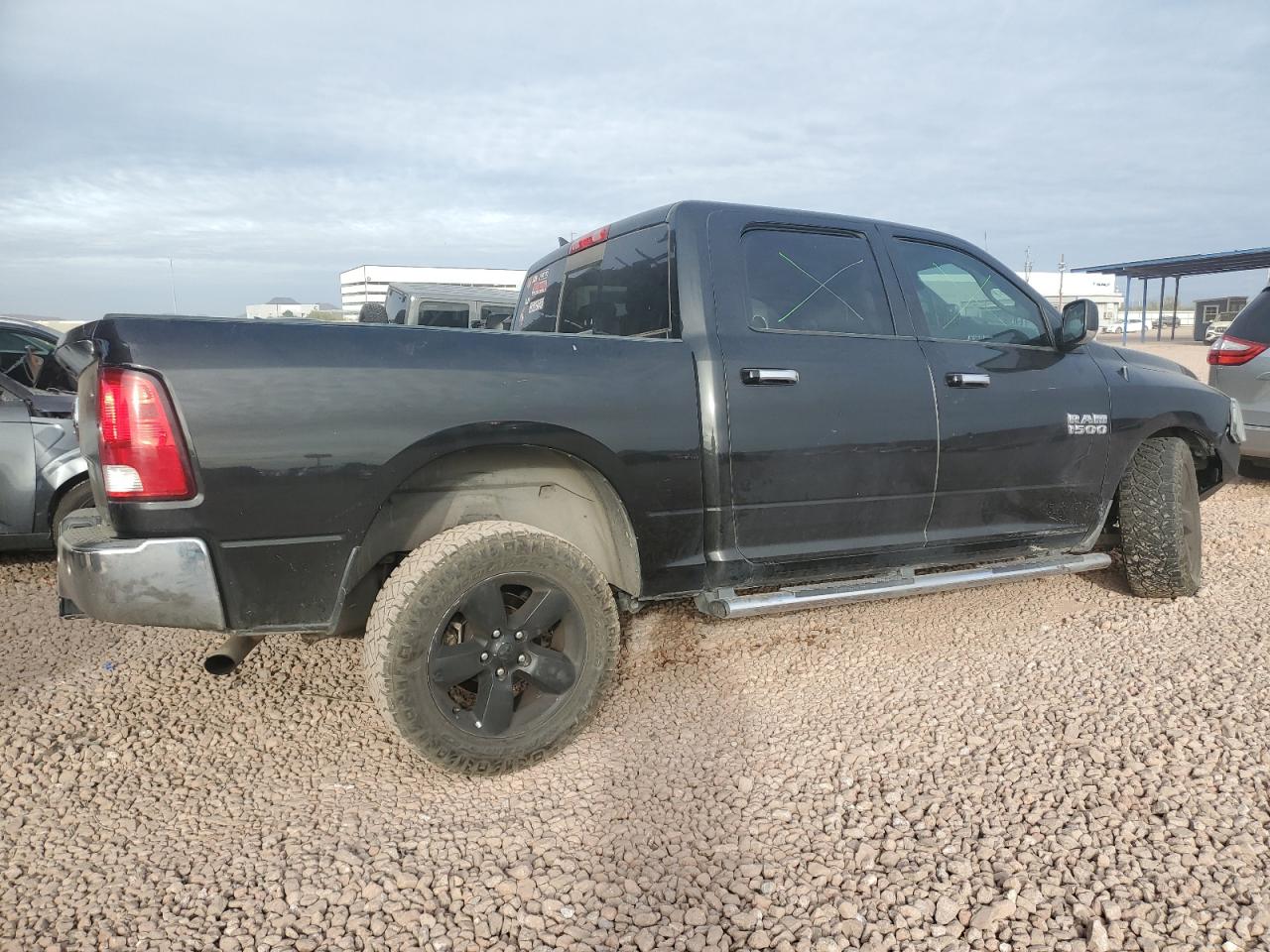 2017 RAM 1500 VIN 1C6RR6LG3HS855968 Copart auction photo, front end / side damage thumbnail 3