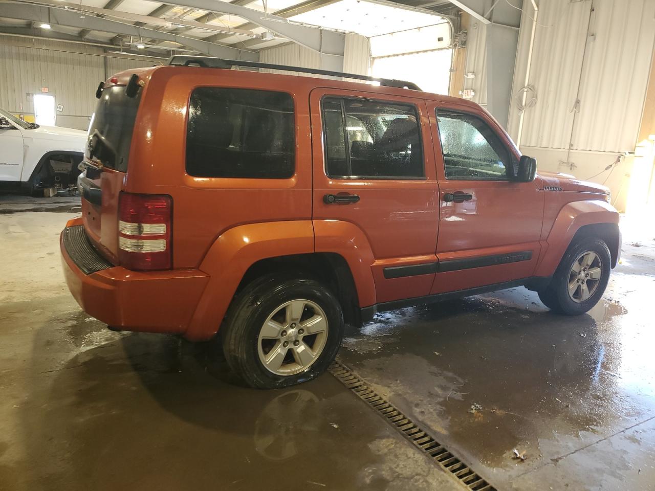 2009 Jeep Liberty (North America) VIN 1J8GN28K89W515395 Copart auction photo, minor dent/scratches damage thumbnail 3