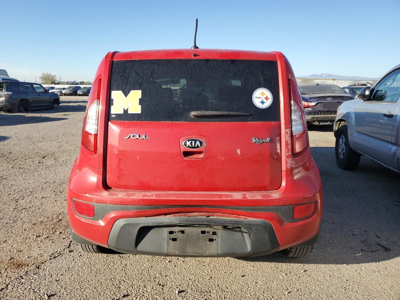 2013 KIA Soul VIN KNDJT2A56D7587626 Copart auction photo, front end damage thumbnail 6