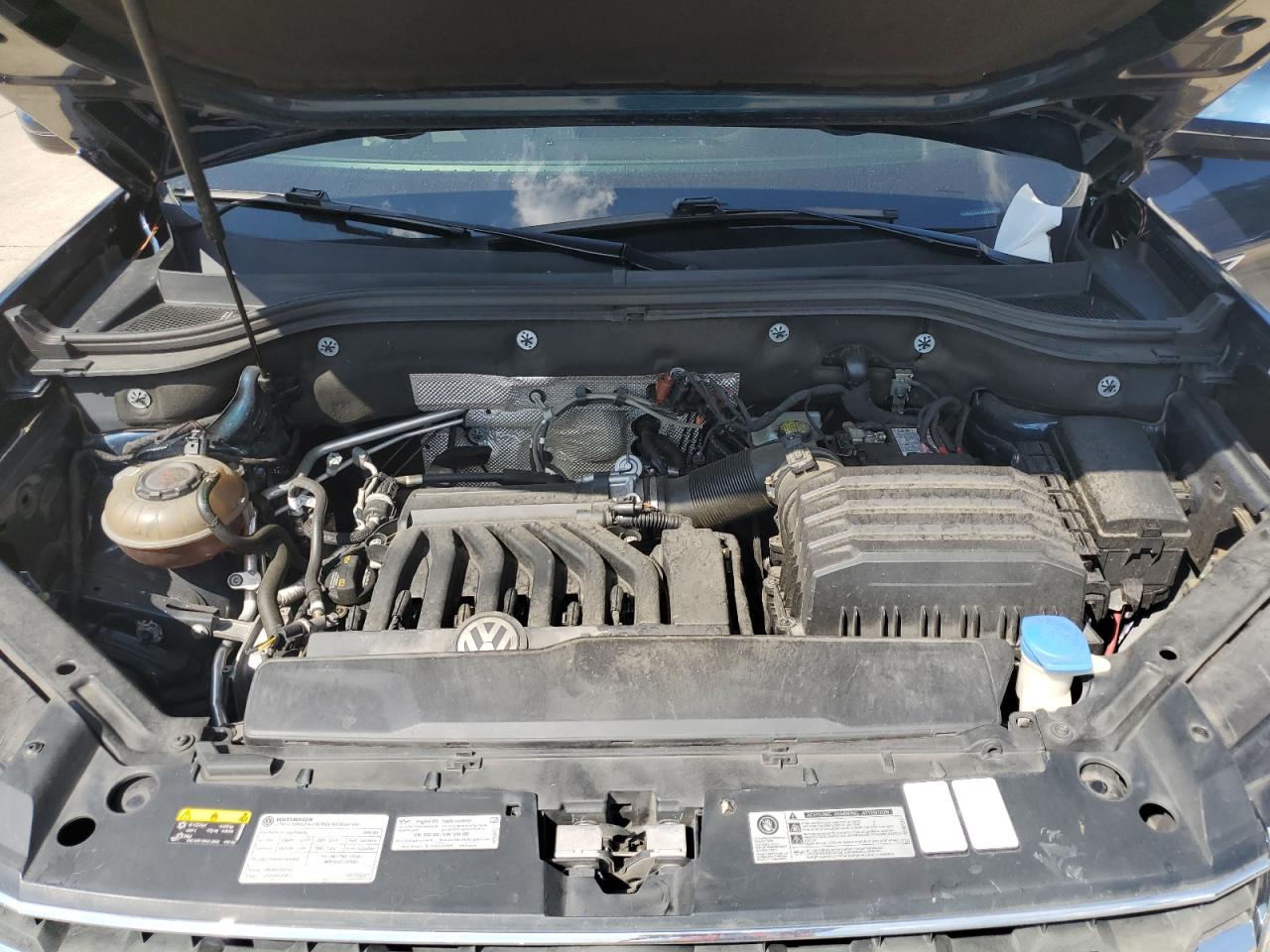 2018 Volkswagen Atlas VIN 1V2SR2CAXJC574554 Copart auction photo, side damage thumbnail 13