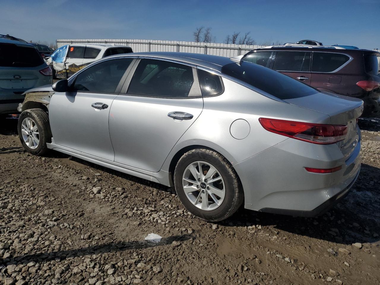 2019 KIA Optima VIN 5XXGT4L32KG285871 Copart auction photo, front end damage thumbnail 2
