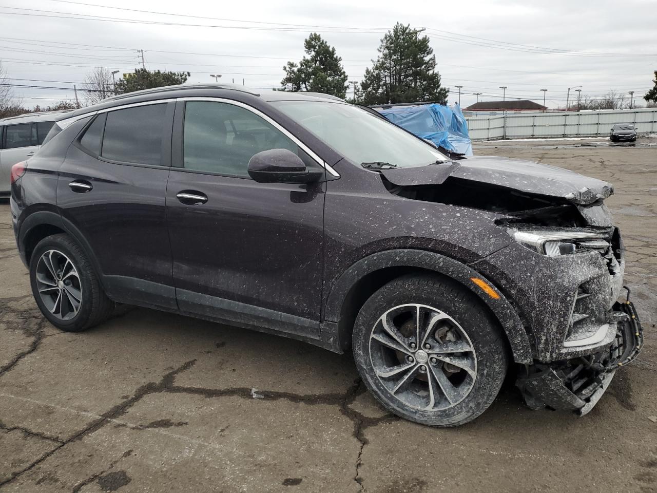 2021 Buick Encore VIN KL4MMDS2XMB118315 Copart auction photo, front end damage thumbnail 4
