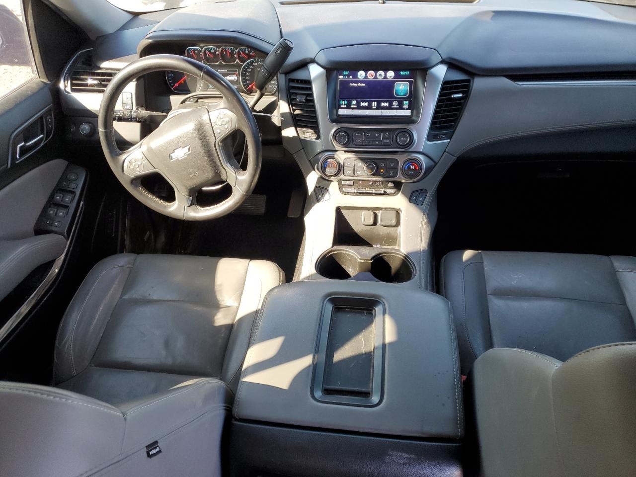 2019 Chevrolet Tahoe VIN 1GNSCBKC5KR353908 Copart auction photo, front end / side damage thumbnail 8