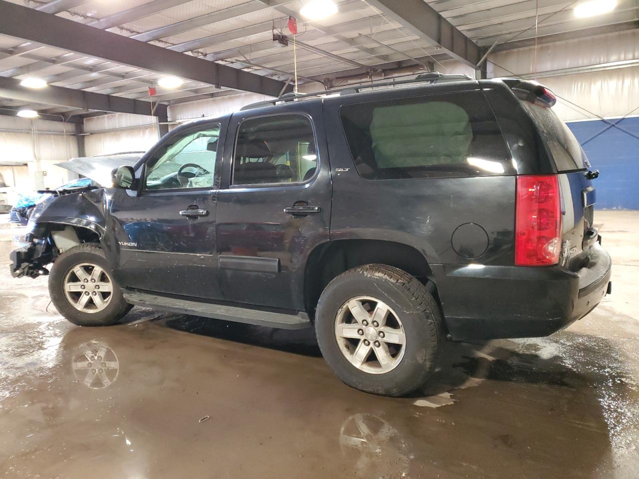 2011 GMC Yukon VIN 1GKS2CE00BR148388 Copart auction photo, front end damage thumbnail 2