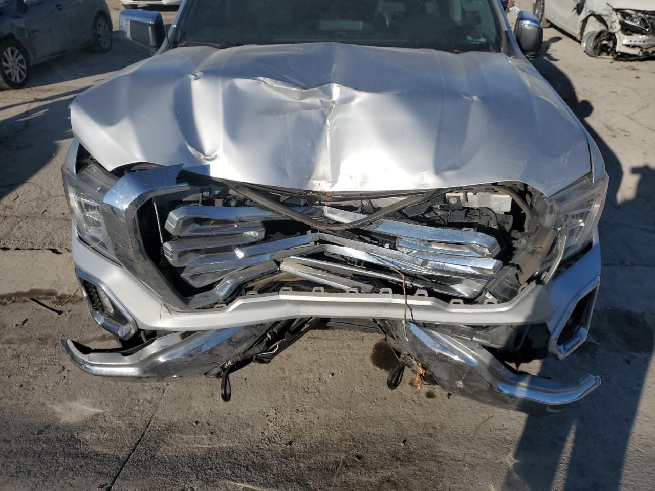 2020 GMC Sierra VIN 3GTU9DED6LG312124 Copart auction photo, front end / minor dent/scratches damage thumbnail 13