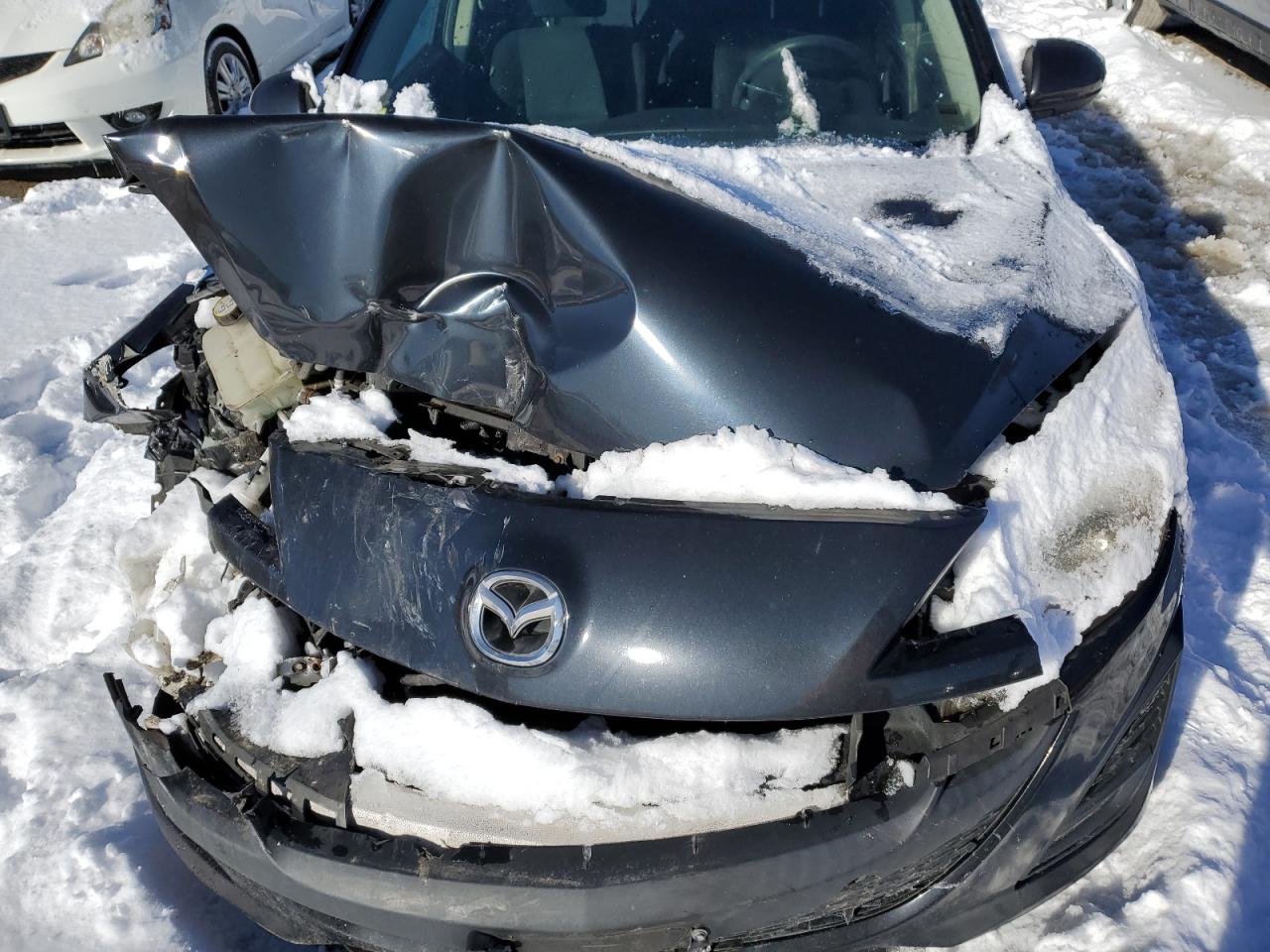 2011 Mazda 3 VIN JM1BL1VG9B1399144 Copart auction photo, front end / rear end damage thumbnail 11