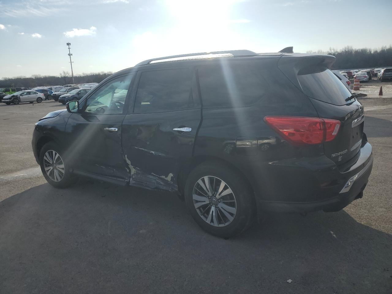 2019 Nissan Pathfinder VIN 5N1DR2MM7KC647105 Copart auction photo, side damage thumbnail 2