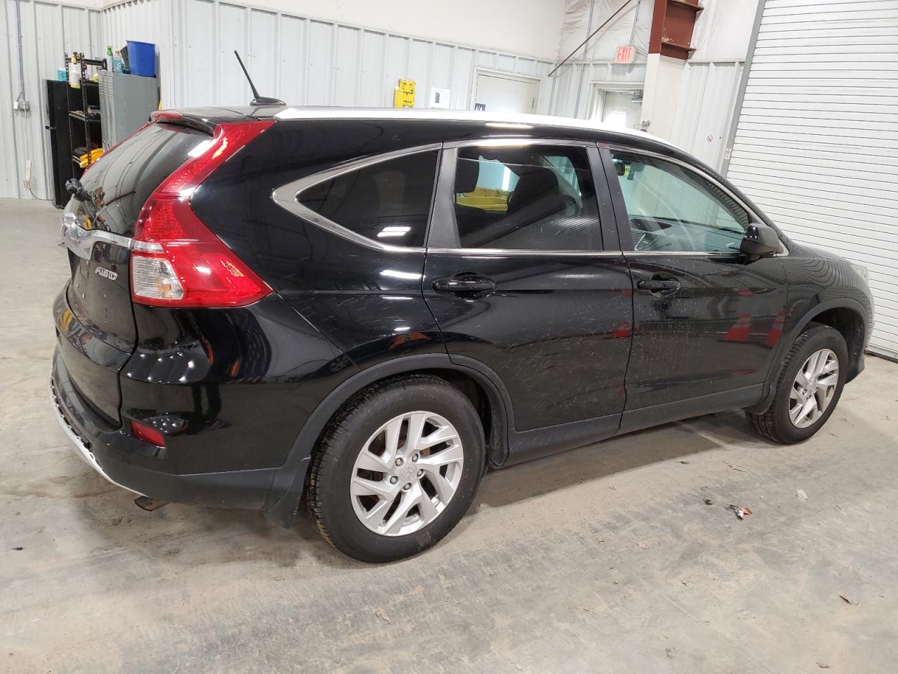 2015 Honda CR-V VIN 2HKRM4H73FH613973 Copart auction photo, rear end / side damage thumbnail 3