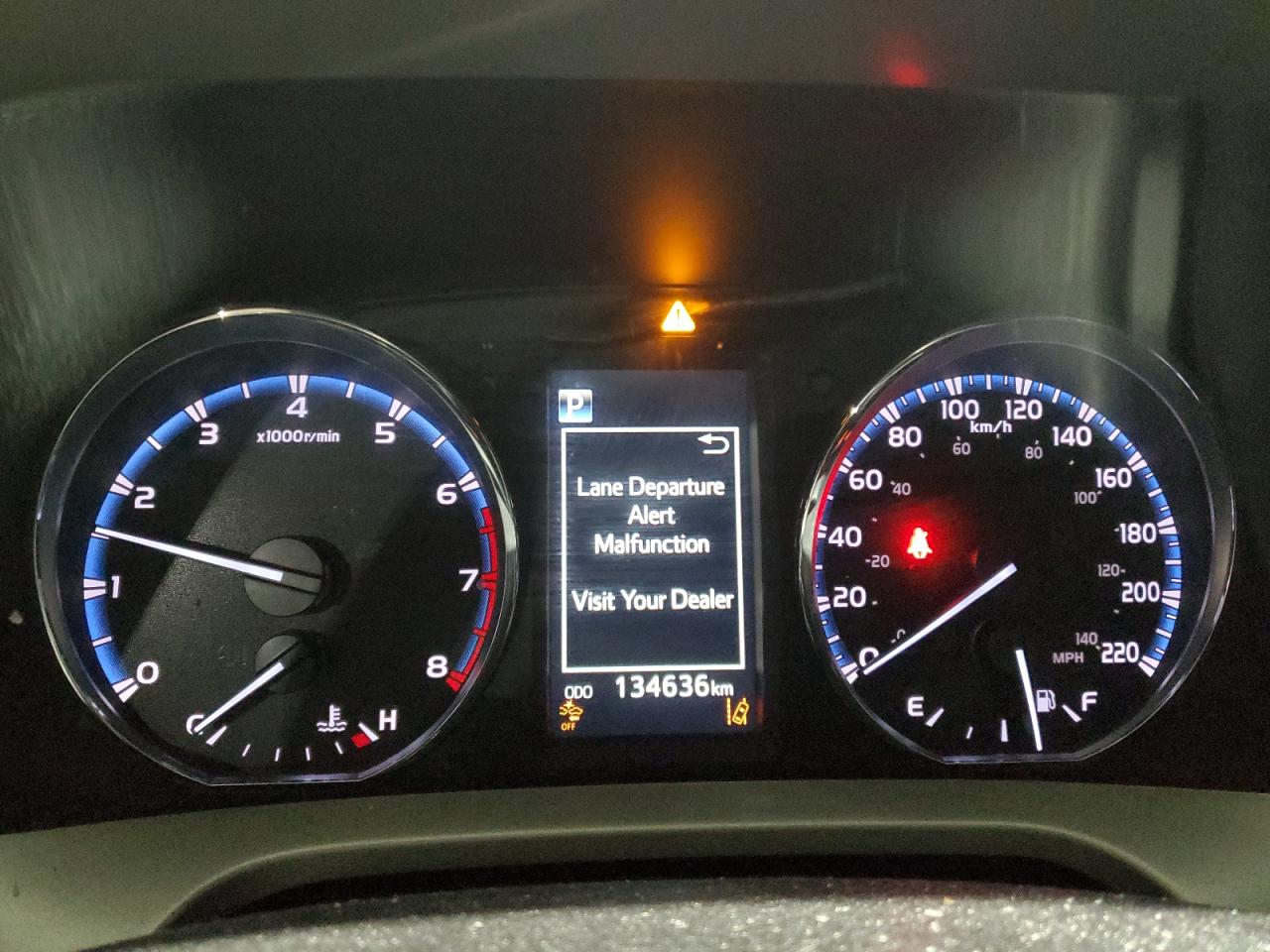 2018 Toyota RAV 4 VIN 2T3BFREV8JW856305 Copart auction photo, front end / minor dent/scratches damage thumbnail 9