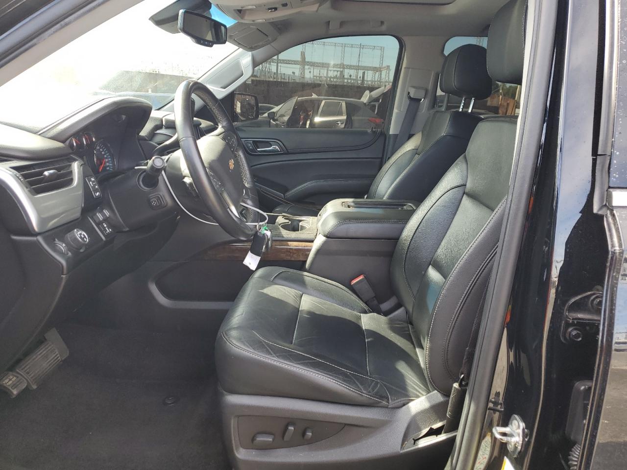 2018 Chevrolet Tahoe VIN 1GNSCBKC4JR378538 Copart auction photo, front end / side damage thumbnail 7