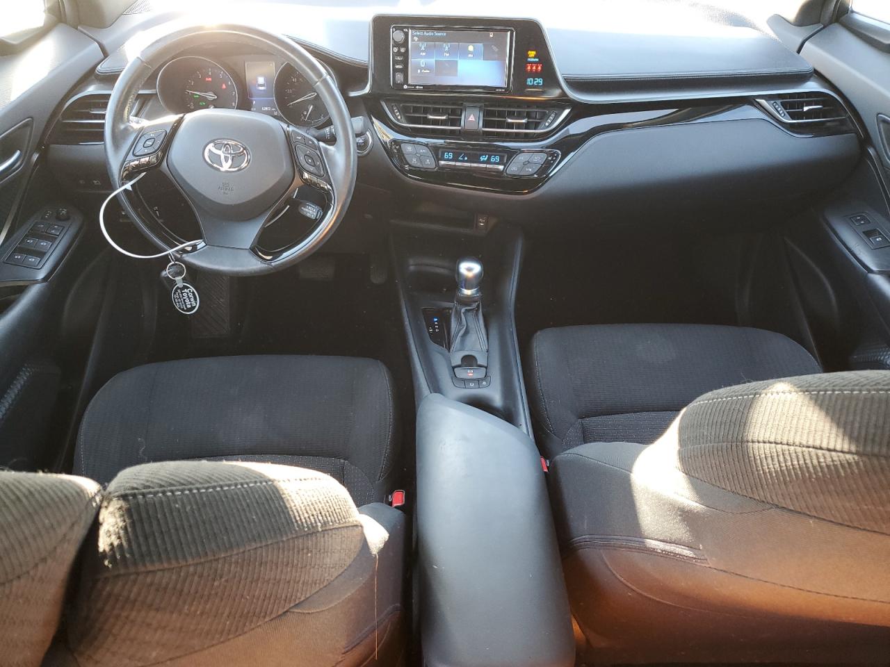 2018 Toyota C-HR VIN NMTKHMBX5JR058895 Copart auction photo, frame damage / front end damage thumbnail 8