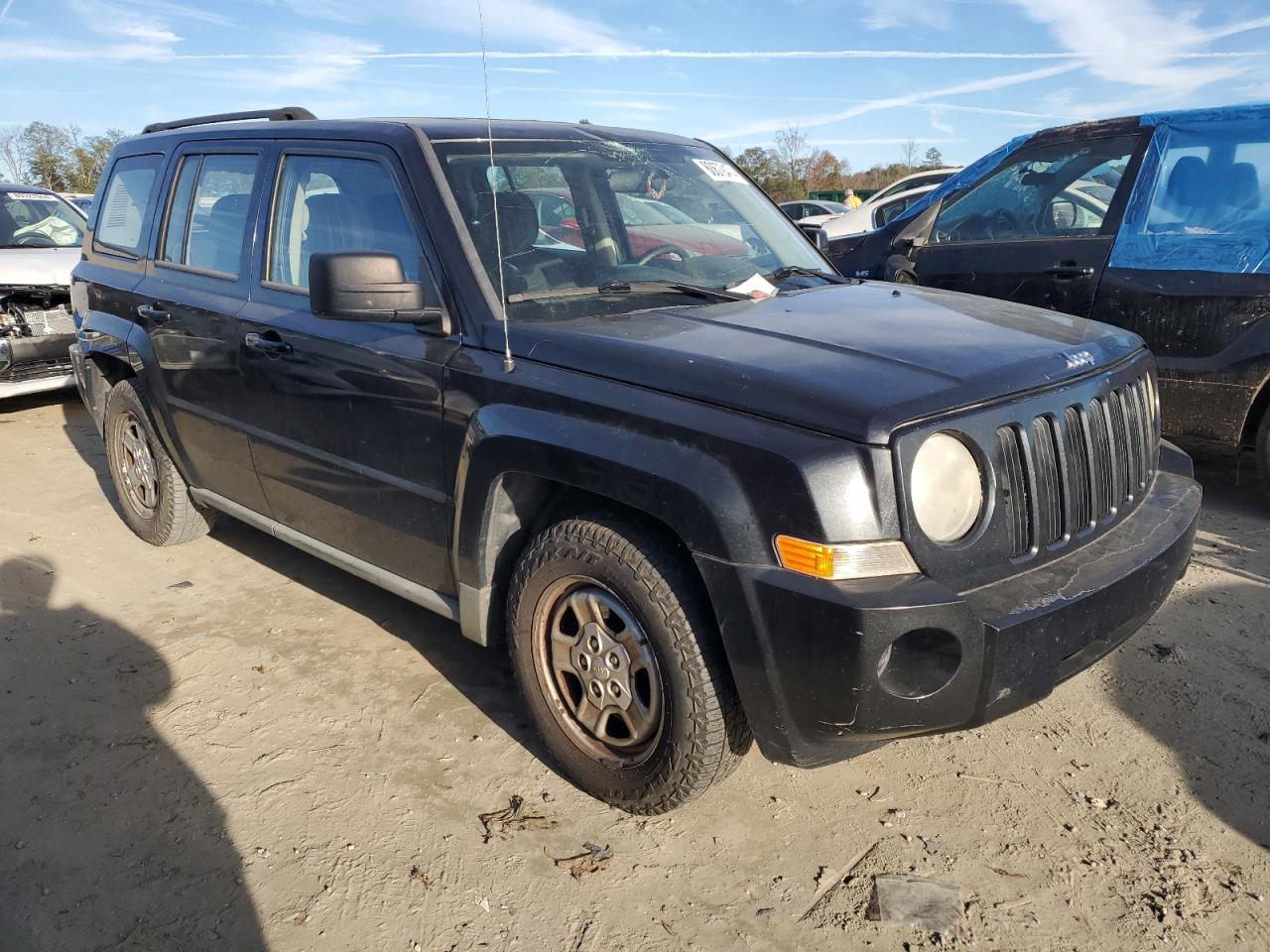 2010 Jeep Liberty (Patriot) VIN 1J4NT2GB7AD554043 Copart auction photo, front end damage thumbnail 4
