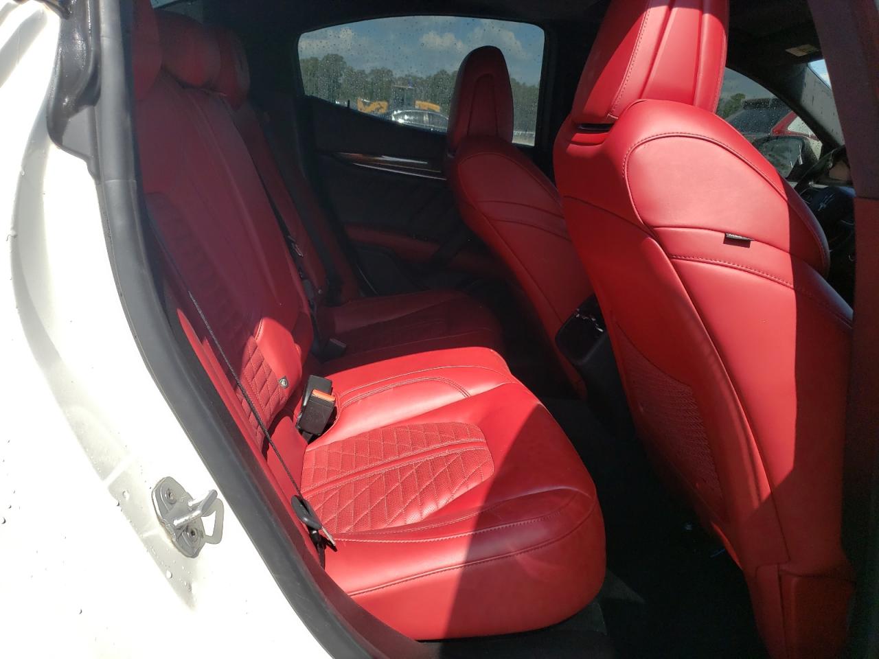 2019 Maserati Ghibli VIN ZAM57YTS8K1315165 Copart auction photo, minor dent/scratches damage thumbnail 10