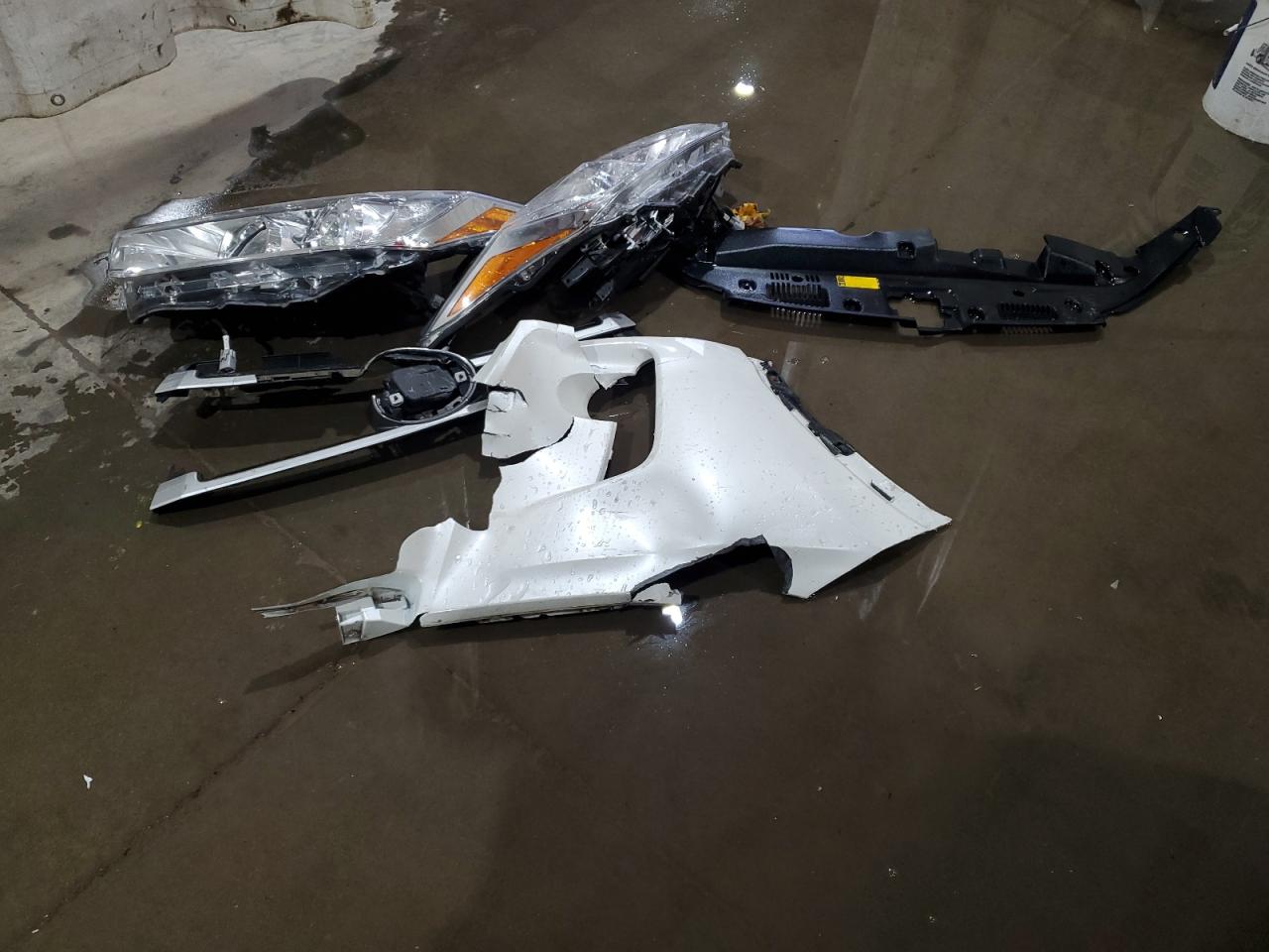 2019 Toyota Highlander VIN 5TDBZRFHXKS700494 Copart auction photo, front end damage thumbnail 13