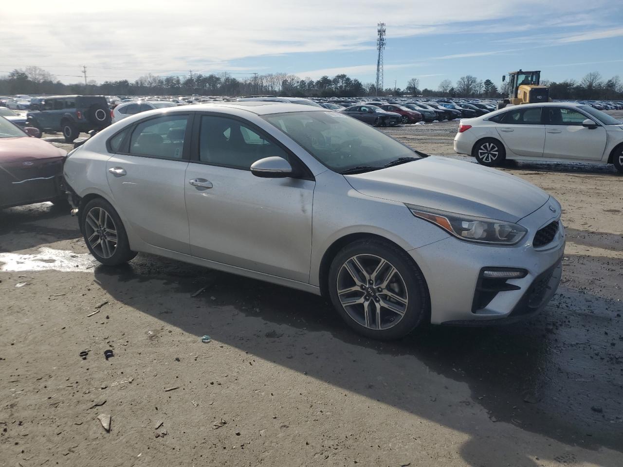 2020 KIA Forte VIN 3KPF54AD0LE211411 Copart auction photo, rear end / minor dent/scratches damage thumbnail 4