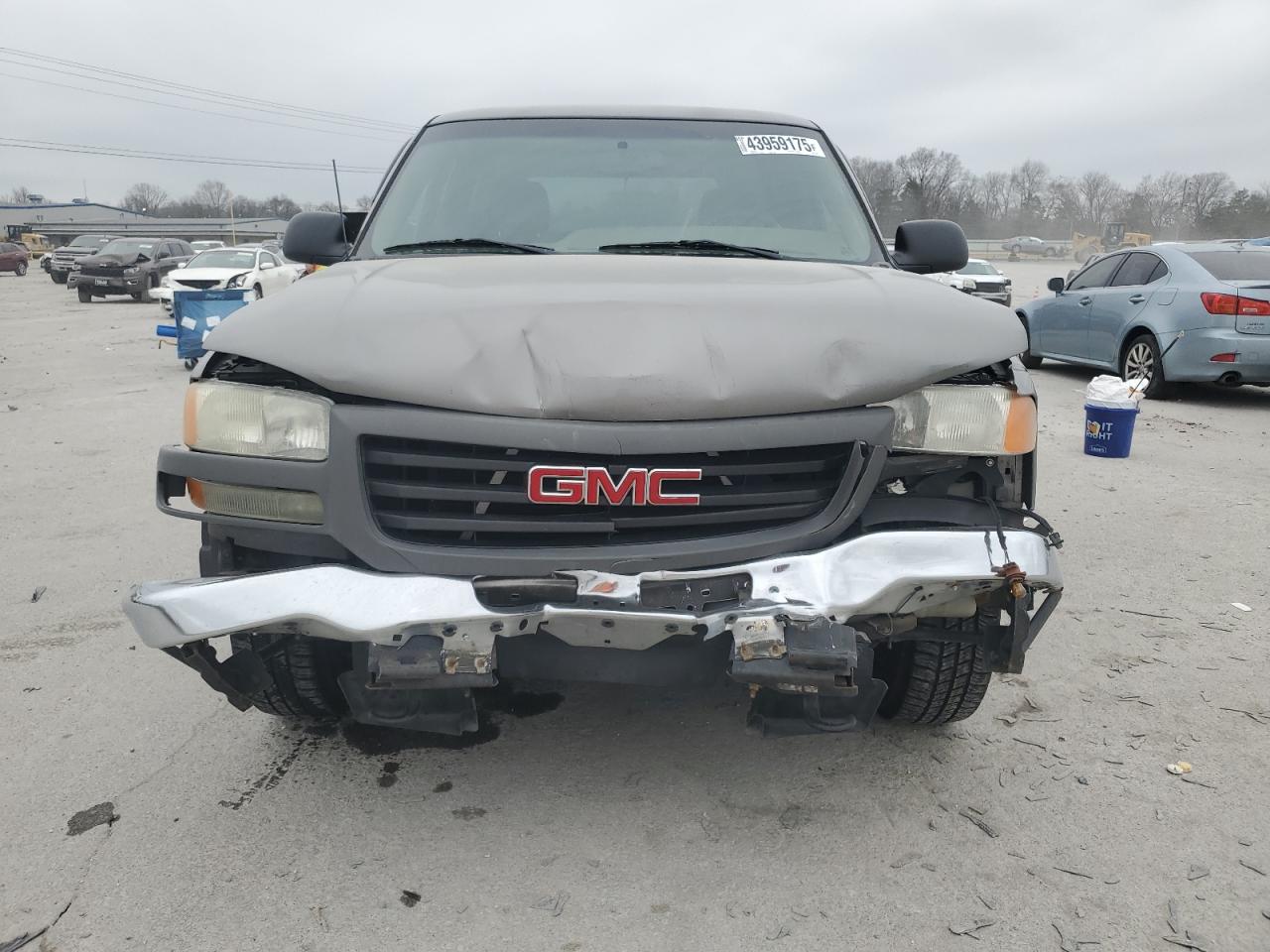 2006 GMC Sierra VIN 1GTEC14X26Z138119 Copart auction photo, all over / front end damage thumbnail 5
