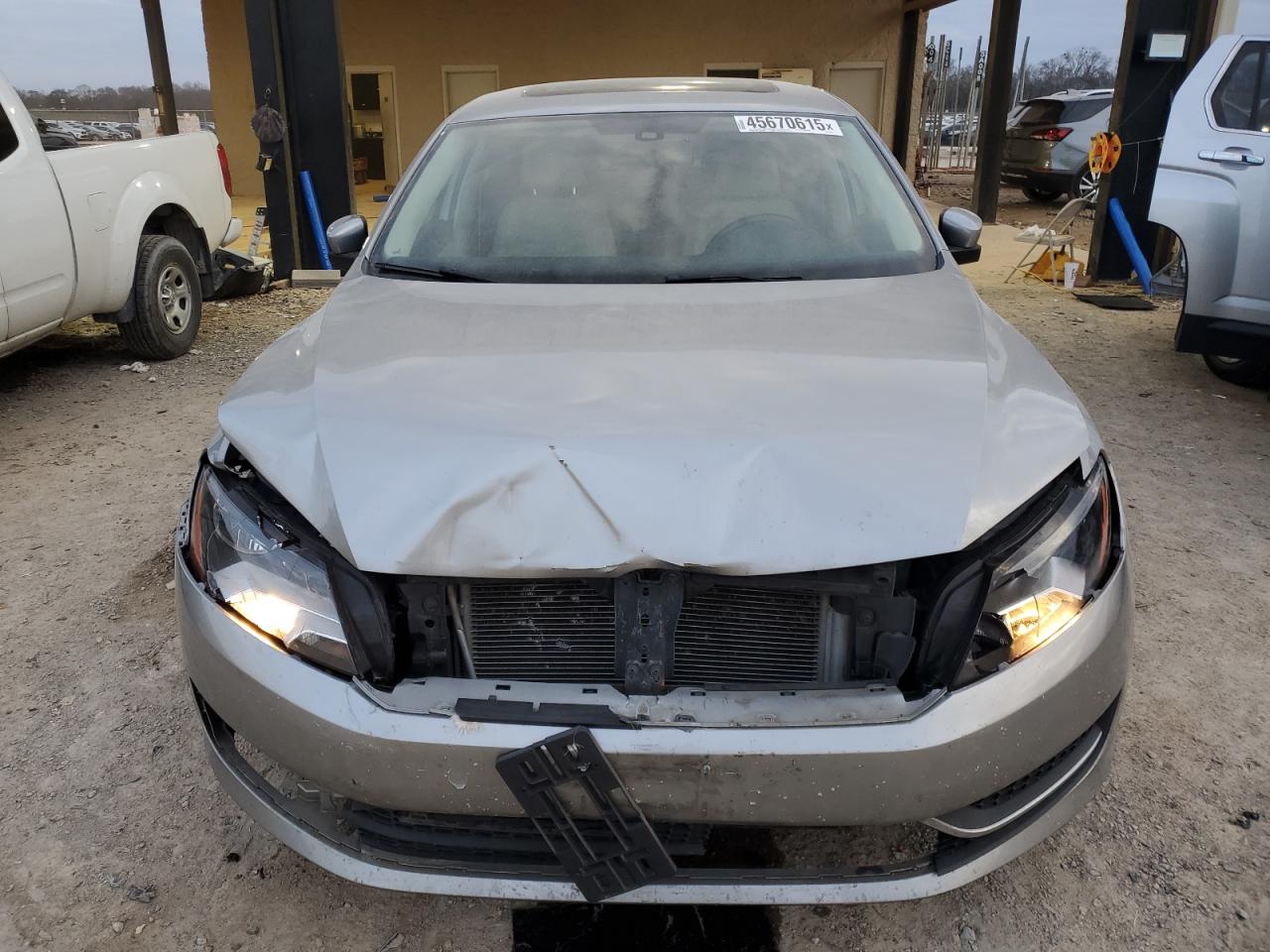 2014 Volkswagen Passat VIN 1VWBN7A35EC085190 Copart auction photo, front end damage thumbnail 5