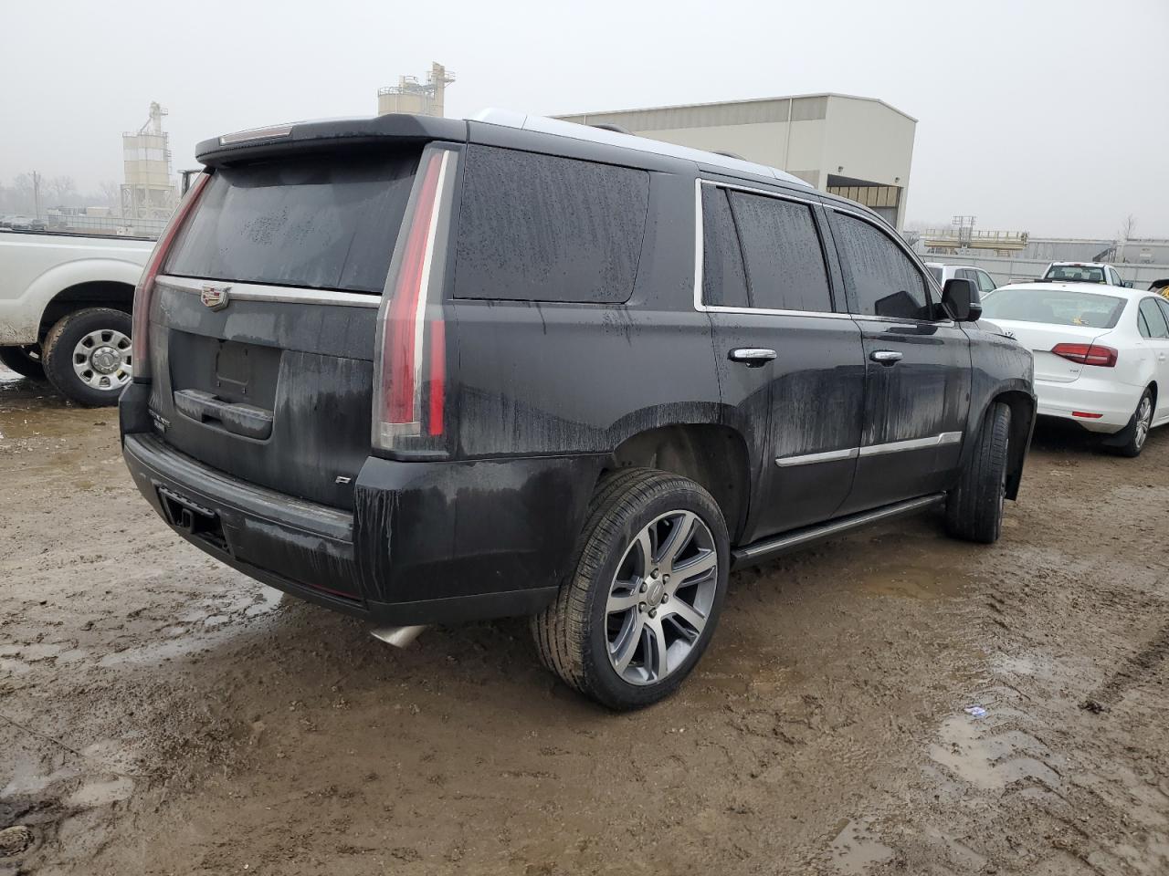 2015 Cadillac Escalade VIN 1GYS4NKJ2FR537466 Copart auction photo, front end damage thumbnail 3