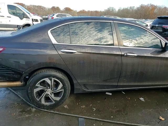 2017 Honda Accord VIN 1HGCR2F30HA108044 Copart auction photo, front end damage thumbnail 13