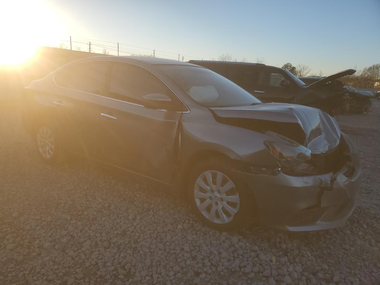 2017 Nissan Sentra VIN 3N1AB7AP1HL722243 Copart auction photo, front end damage thumbnail 4
