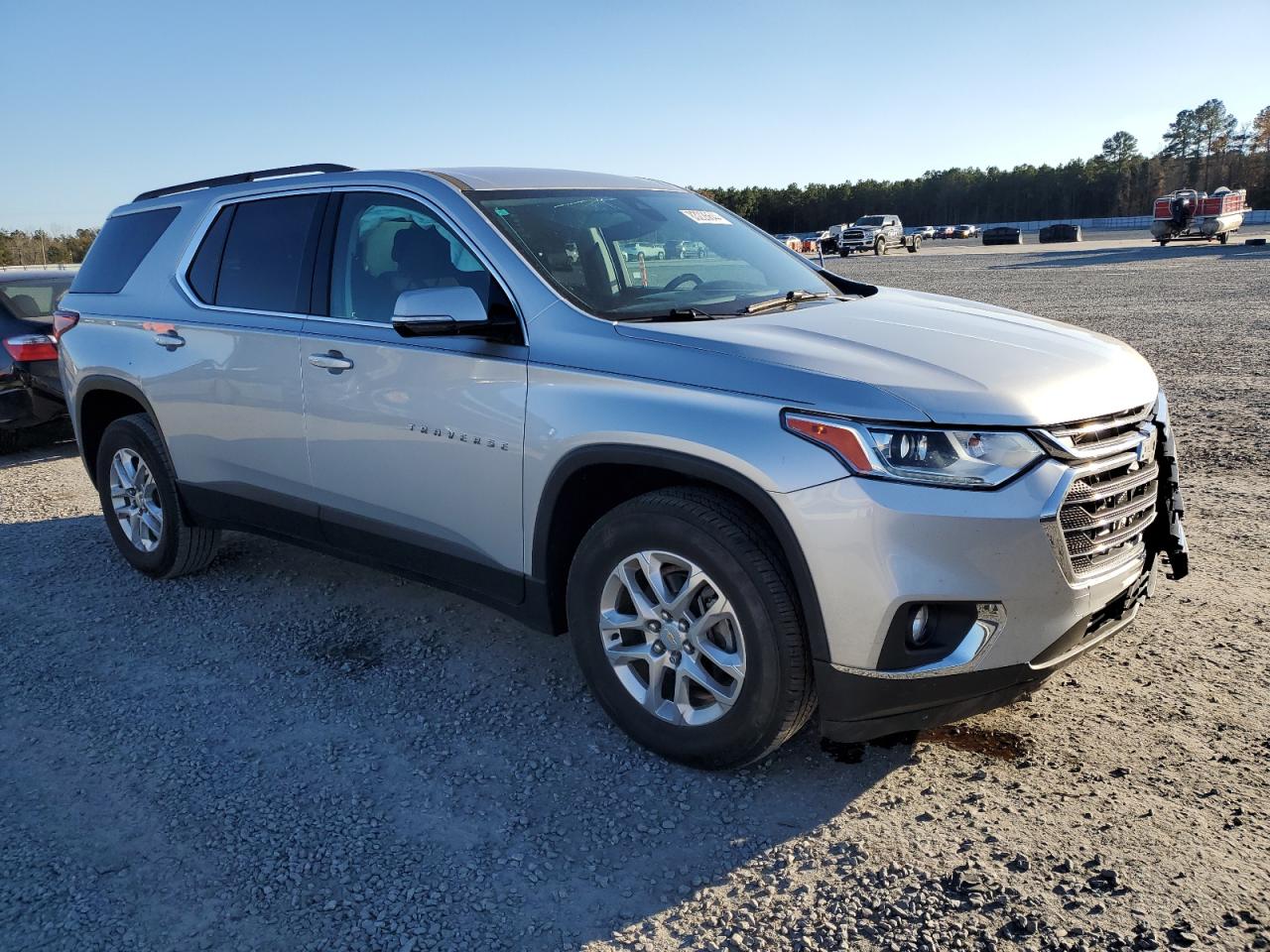 2020 Chevrolet Traverse VIN 1GNERGKWXLJ263799 Copart auction photo, side damage thumbnail 4
