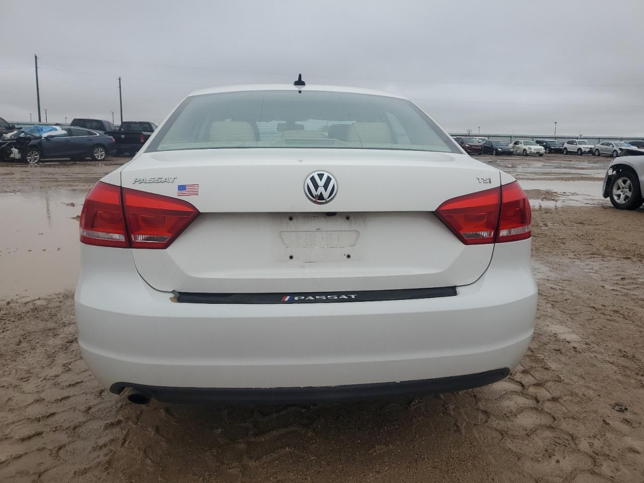 2015 Volkswagen Passat VIN 1VWAS7A31FC111967 Copart auction photo, front end / minor dent/scratches damage thumbnail 6